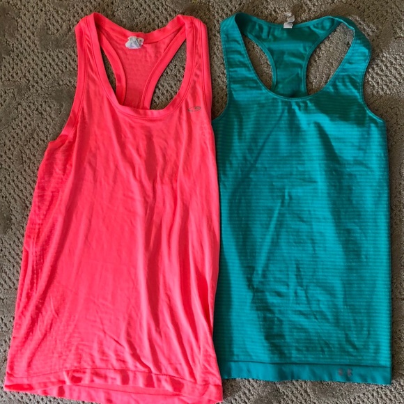 Under Armour Tops - Bundle of 2 tops